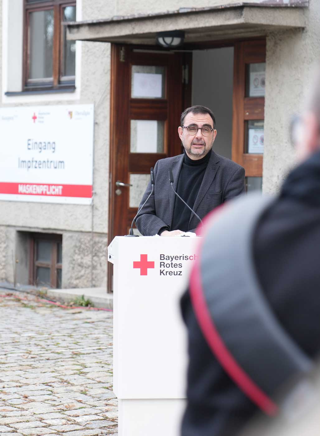 Staatsminister Klaus Holetschek besucht Impfzentrum Kempten am 29.12.2022