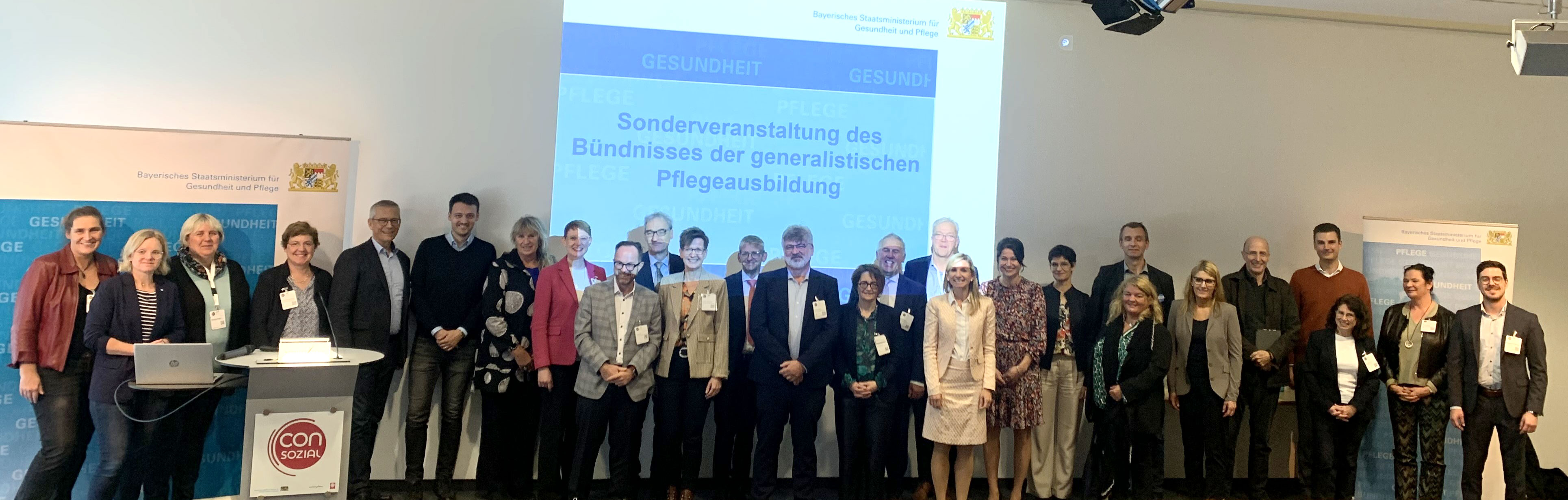 Treffen im Zuge der Sonderveranstaltung des „Bündnisses für generalistische Pflegeausbildung“ am 25. Oktober 2023 auf der Messe „ConSozial“ in Nürnberg